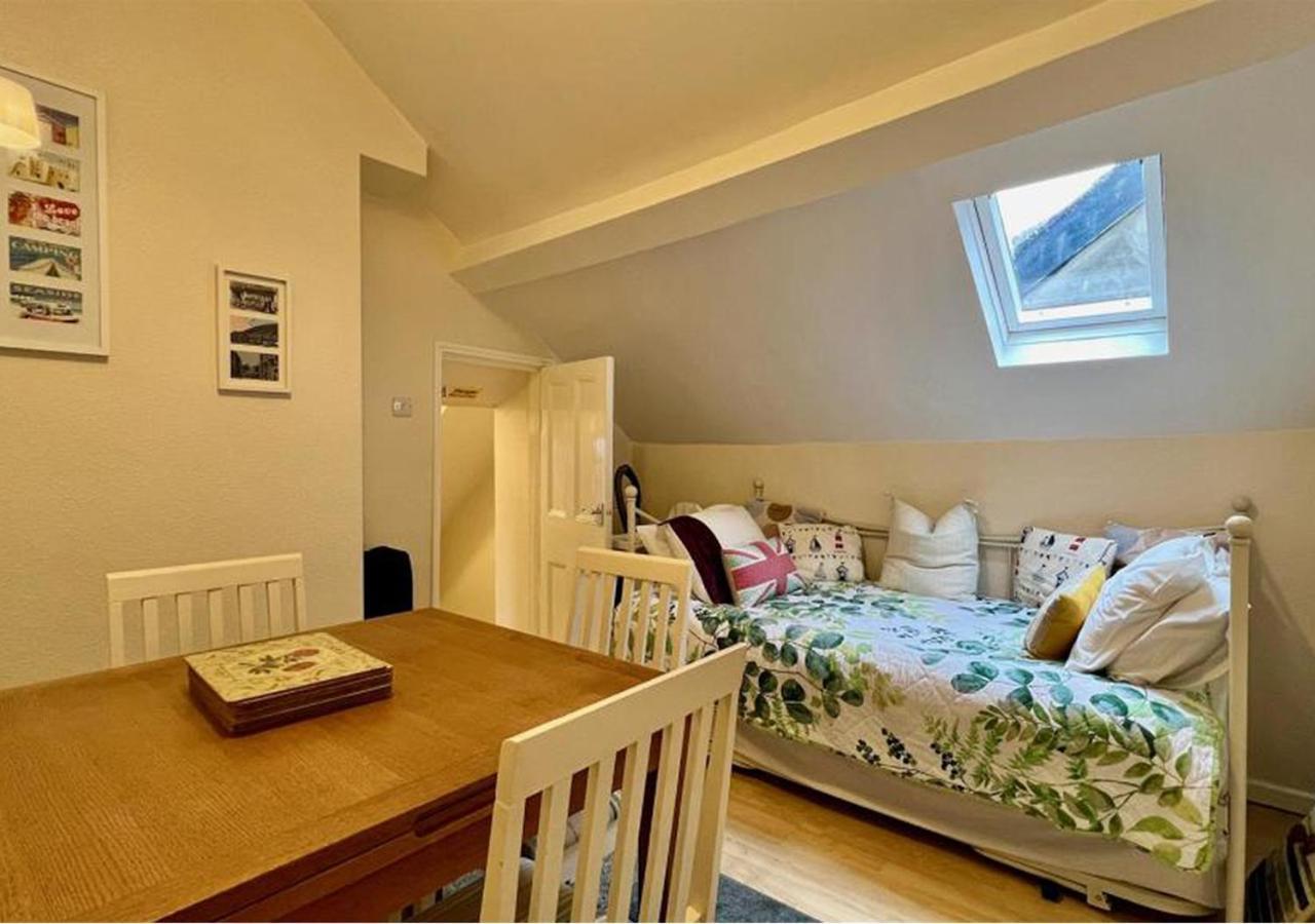 Luxury 4 Bedroom Seaside Apartment - Glan Y Werydd House Бармут Экстерьер фото